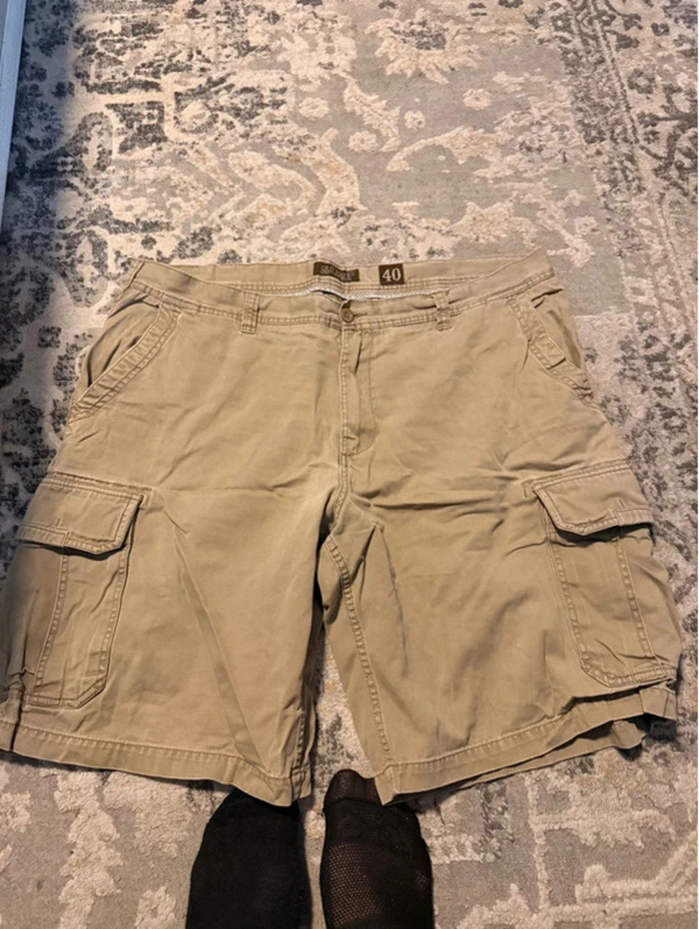 Men's Old Navy Cargo Shorts Khaki Size 40 Casual Utility Style